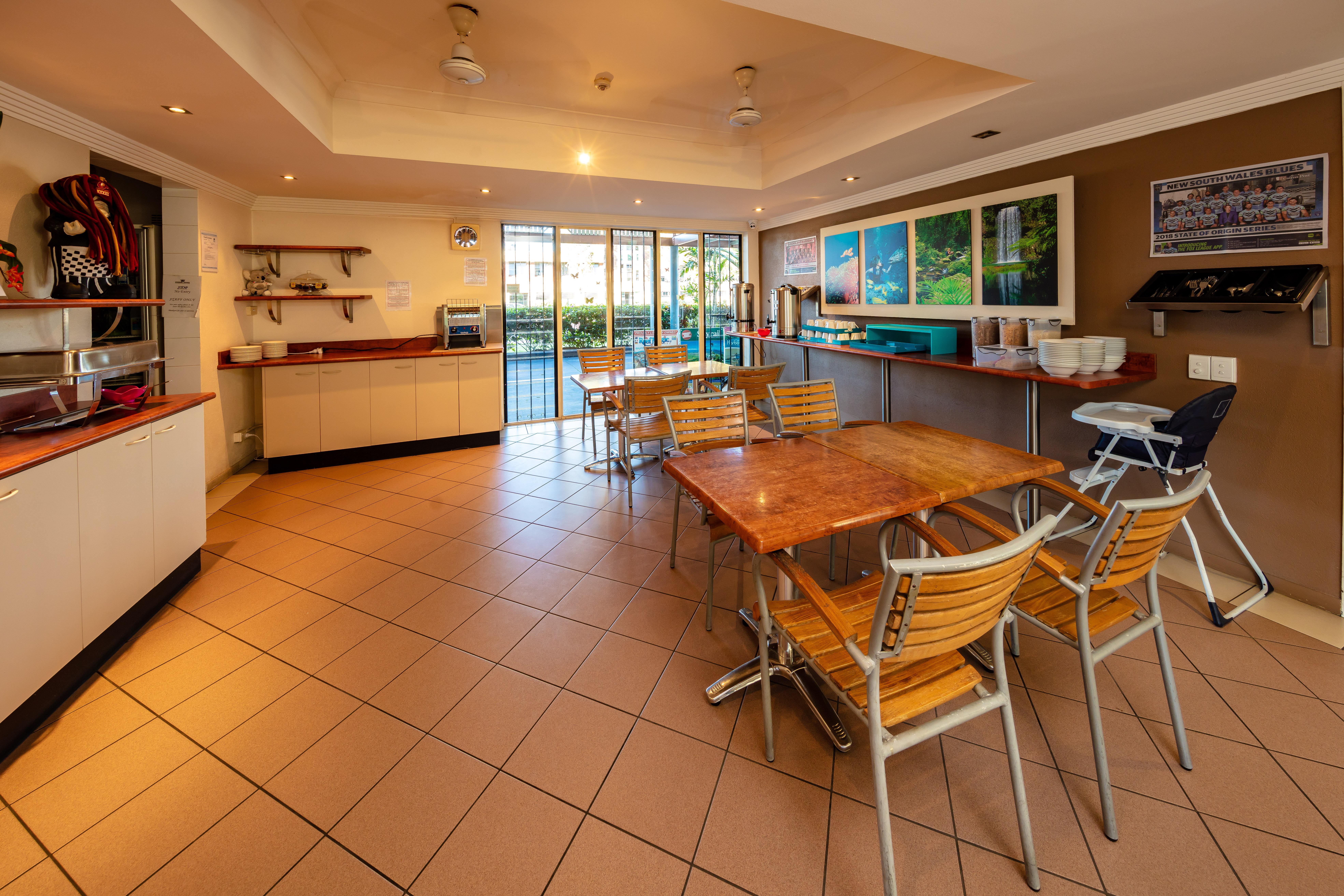 Cairns Queens Court Екстериор снимка