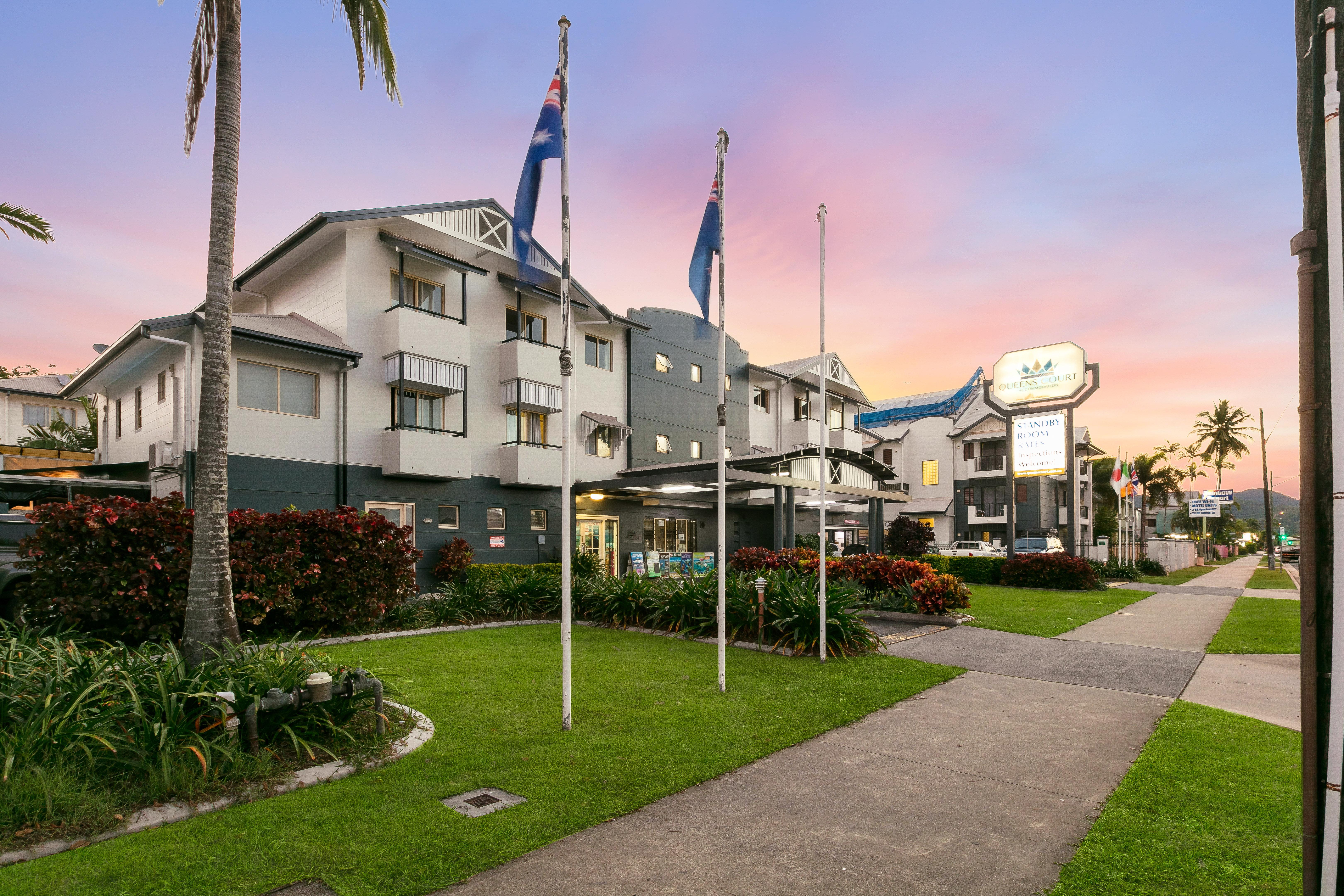 Cairns Queens Court Екстериор снимка
